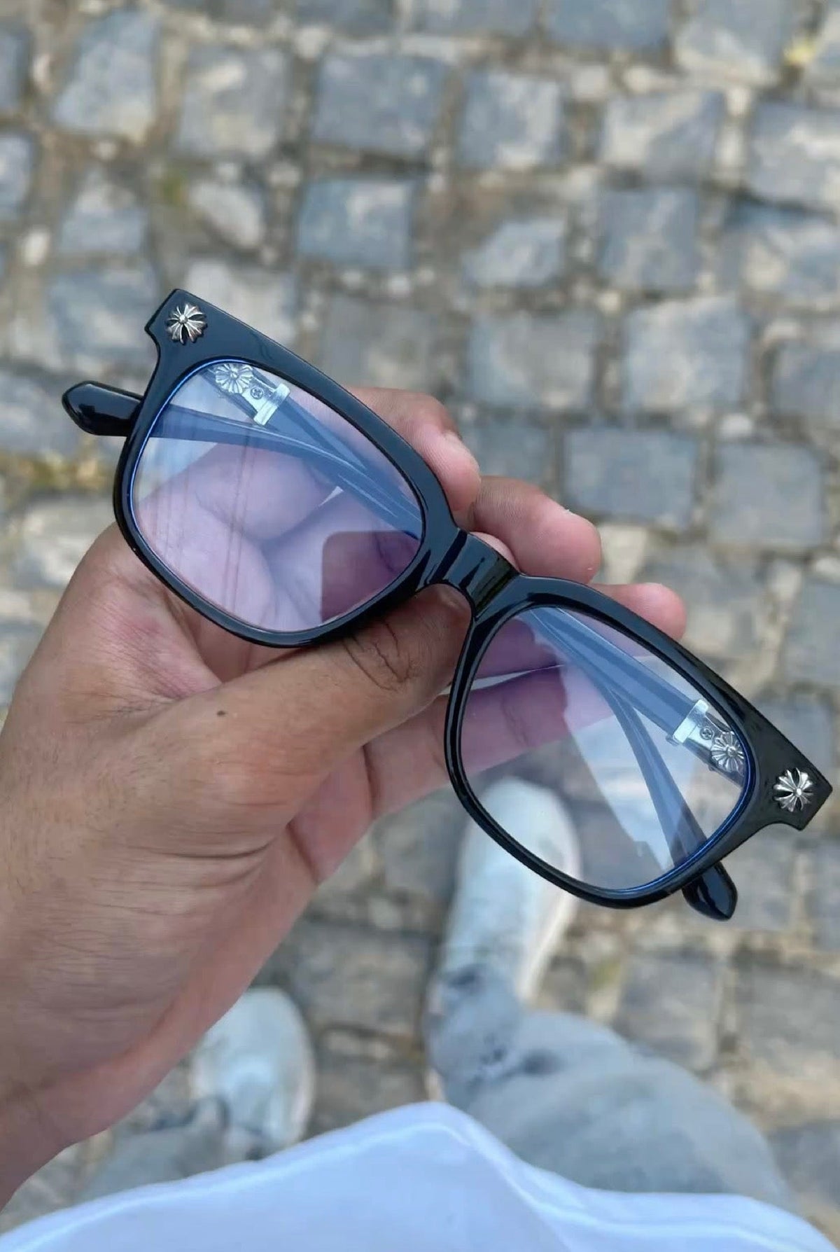 Cross Glasses – Xo, Chido